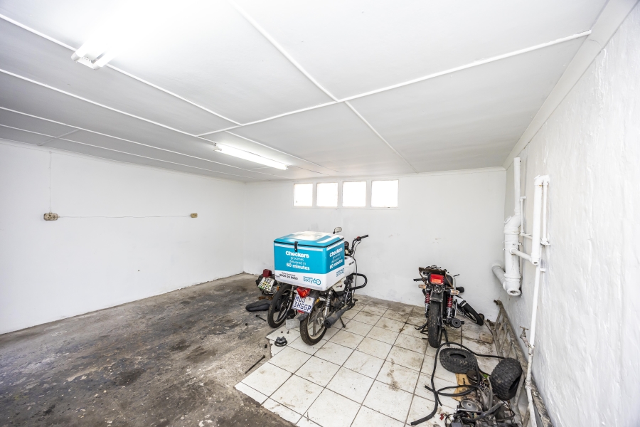 Commercial Property for Sale in Quigney Eastern Cape